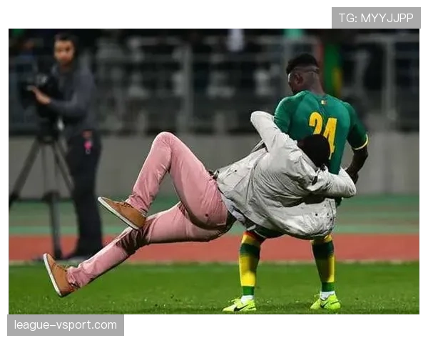 中止比赛规则拆解：哪些情况必须暂停赛场行动？