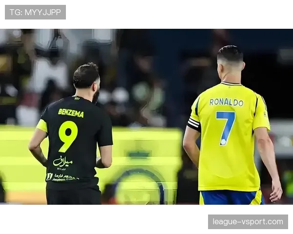 本泽马与C罗的历史地位差距：核心能力、团队角色与巅峰持续性的关键分野